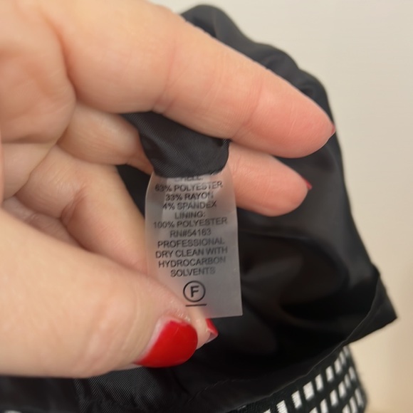 NWOT Calvin Klein Belted Houndstooth Sheath Dress Size 4 - Picture 13 of 13